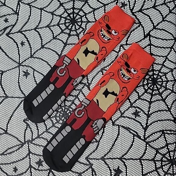 5 Nights at Freddy's Red Bear Socks OS - Picture 1 of 4